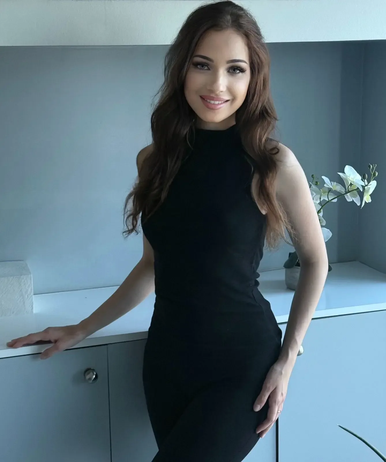 Luxury Thai Therapist 02